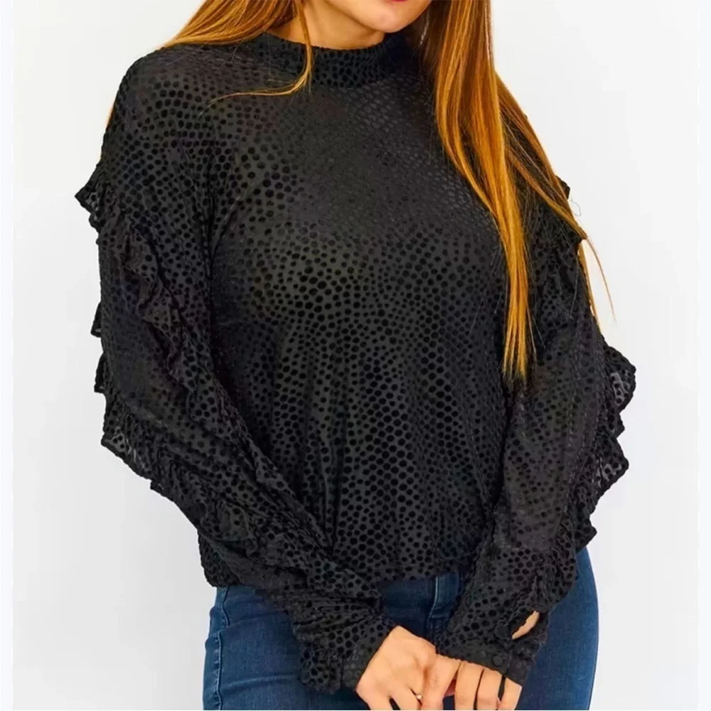 Avec Les Filles Long sleeve ruffle mock neck velvet speckle top black size Med